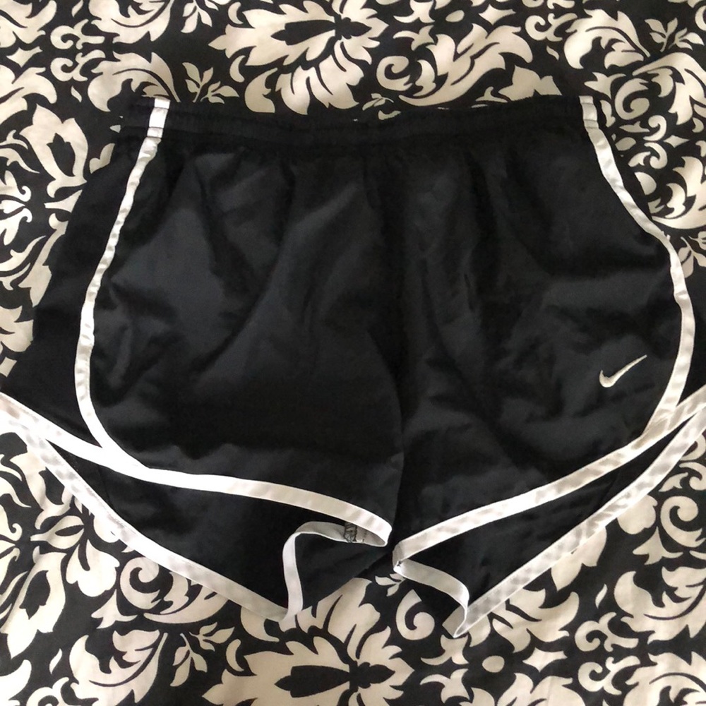 black nike running shorts